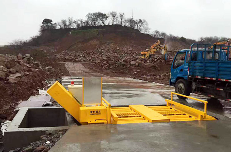 3月29日2臺滾軸式洗輪機交付宏亞建設(shè)泰山黃姚五組保障房項目成功 3月29日2臺滾軸式洗輪機交付宏亞建設(shè)泰山黃姚五組保障房項目成功