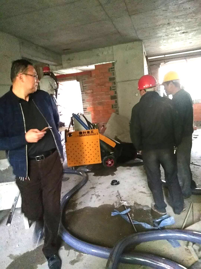 11月28日南京二次結(jié)構(gòu)輸送泵合作江西中聯(lián)項目