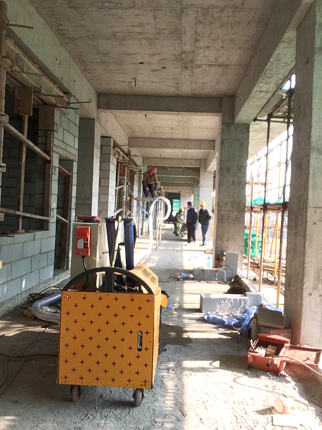 12月18日上海二次構(gòu)造柱泵廠家合作開天建設(shè)新閔初級中學(xué)項目