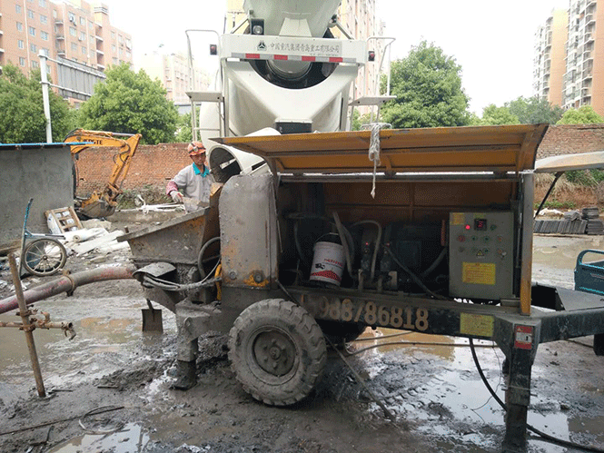 4月27日南京細(xì)石混凝土泵合作上海建工一建雨花G56地塊項(xiàng)目 4月27日南京細(xì)石混凝土泵合作上海建工一建雨花G56地塊項(xiàng)目