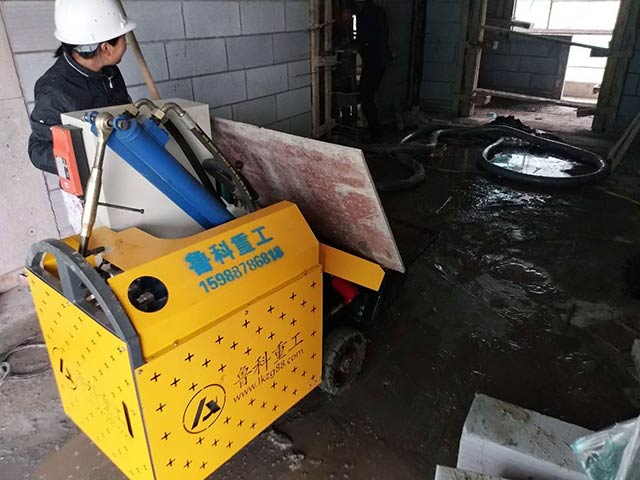 二次結構泵施工現(xiàn)場