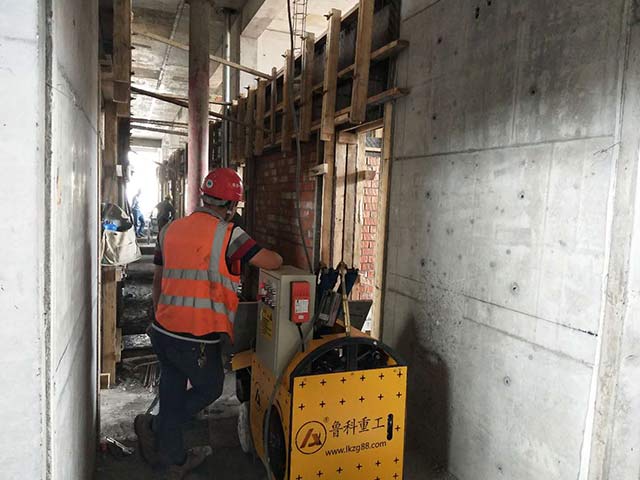 新型二次構造柱泵施工