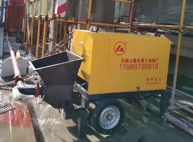 優(yōu)質(zhì)小型混凝土輸送泵合作中電建洺悅府二期項(xiàng)目 優(yōu)質(zhì)小型混凝土輸送泵合作中電建洺悅府二期項(xiàng)目