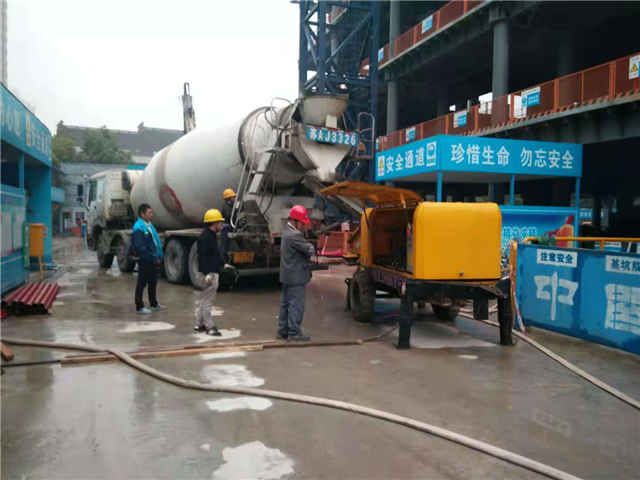 細石混凝土泵設備