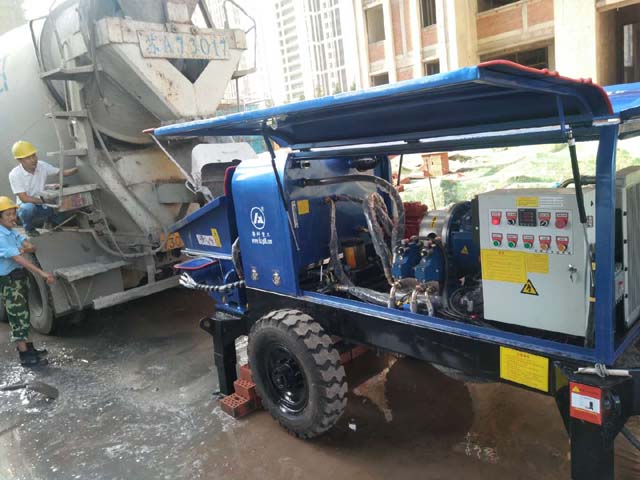 礦用小型細石混凝土泵