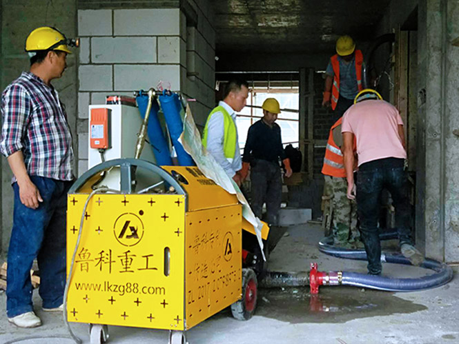 二次構(gòu)造柱上料泵合作南通建工南航校區(qū)實(shí)驗(yàn)與研究中心項(xiàng)目 二次構(gòu)造柱上料泵合作南通建工南航校區(qū)實(shí)驗(yàn)與研究中心項(xiàng)目